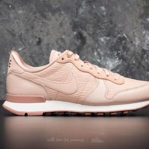 Nike Internationalist Premium sz 37